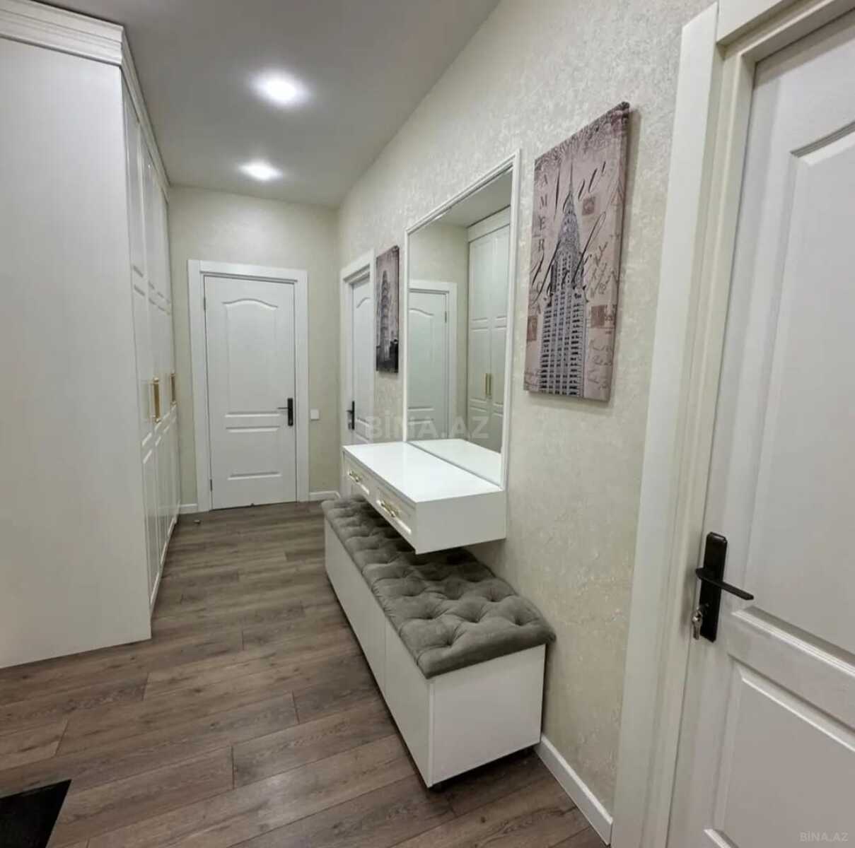 3 otaqlı Yeni tikili, Şah İsmayıl Xətai m., Bakı