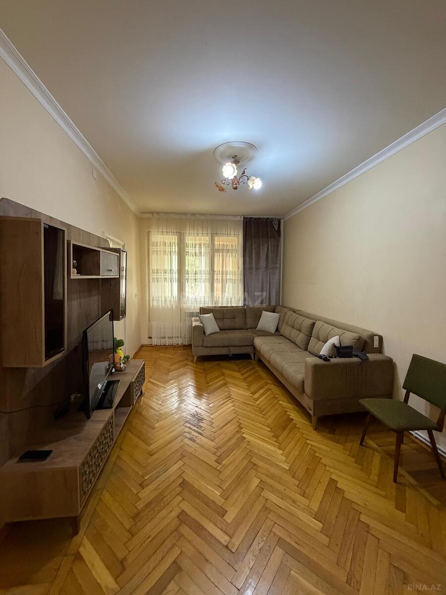2 otaqlı Köhnə tikili, 8 Noyabr m., Bakı