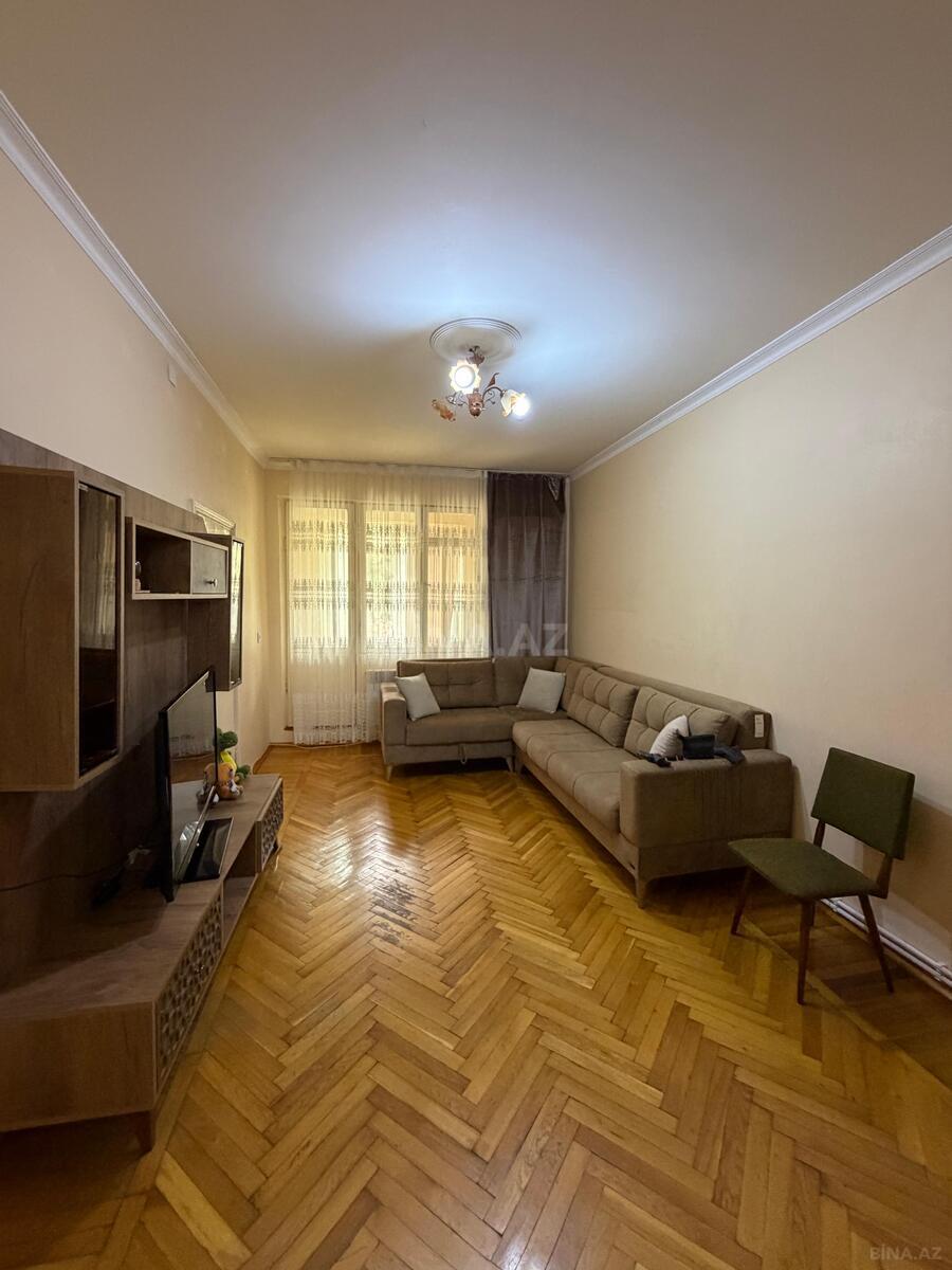 2 otaqlı Köhnə tikili, 8 Noyabr m., Bakı