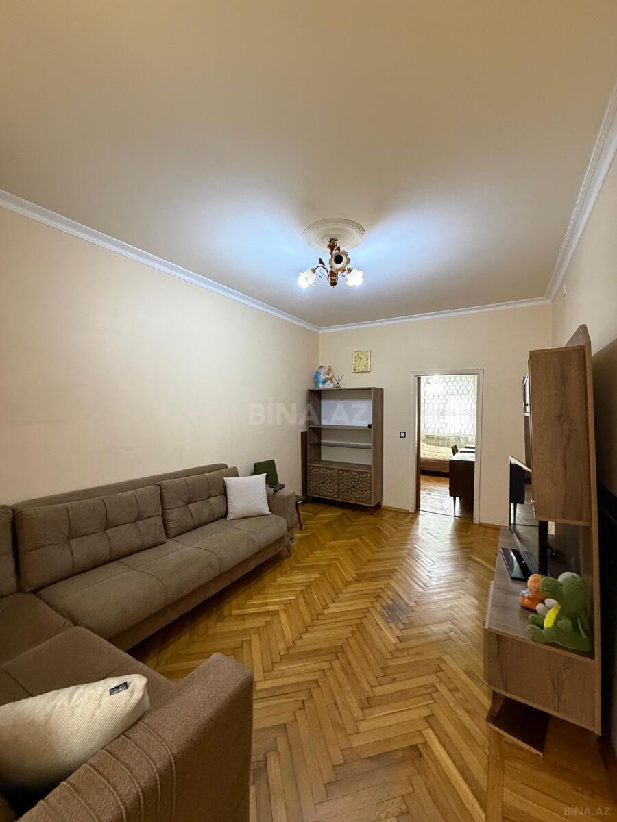 2 otaqlı Köhnə tikili, 8 Noyabr m., Bakı