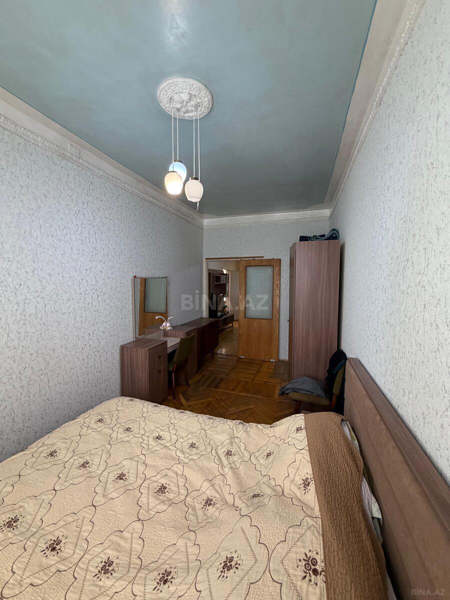 2 otaqlı Köhnə tikili, 8 Noyabr m., Bakı
