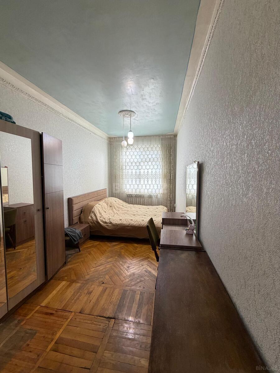 2 otaqlı Köhnə tikili, 8 Noyabr m., Bakı