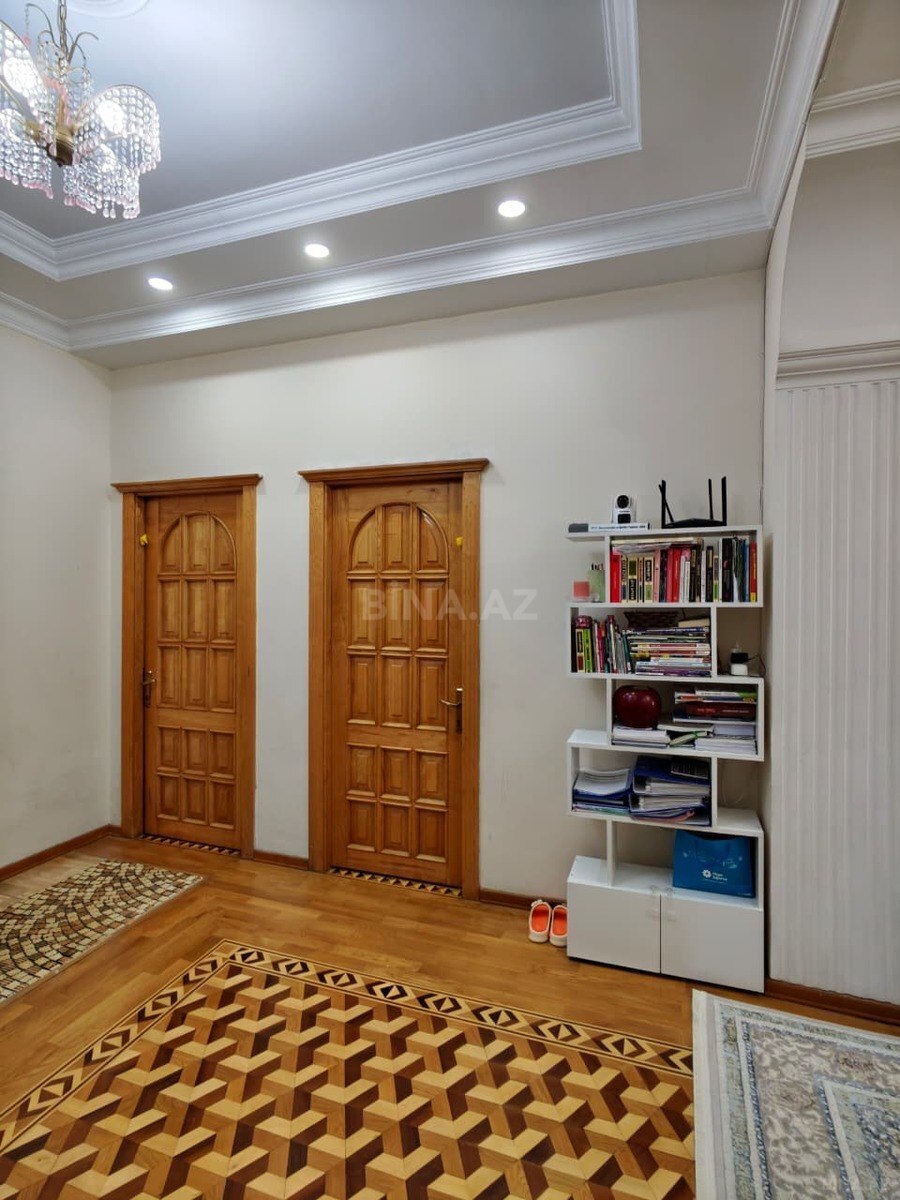 3 otaqlı Yeni tikili, 8-ci mikrorayon q., Bakı