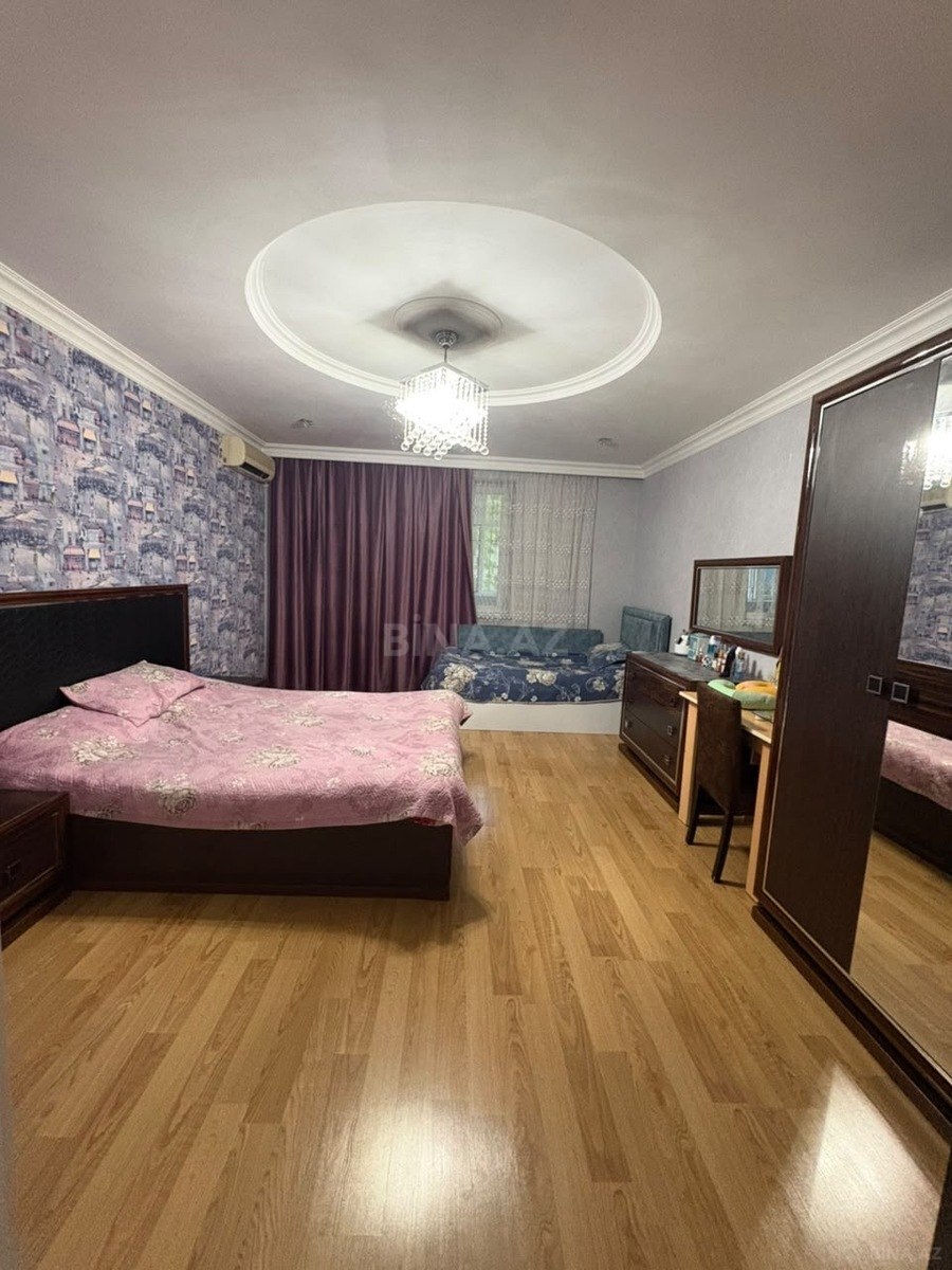 3 otaqlı Köhnə tikili, Qaraçuxur q., Bakı