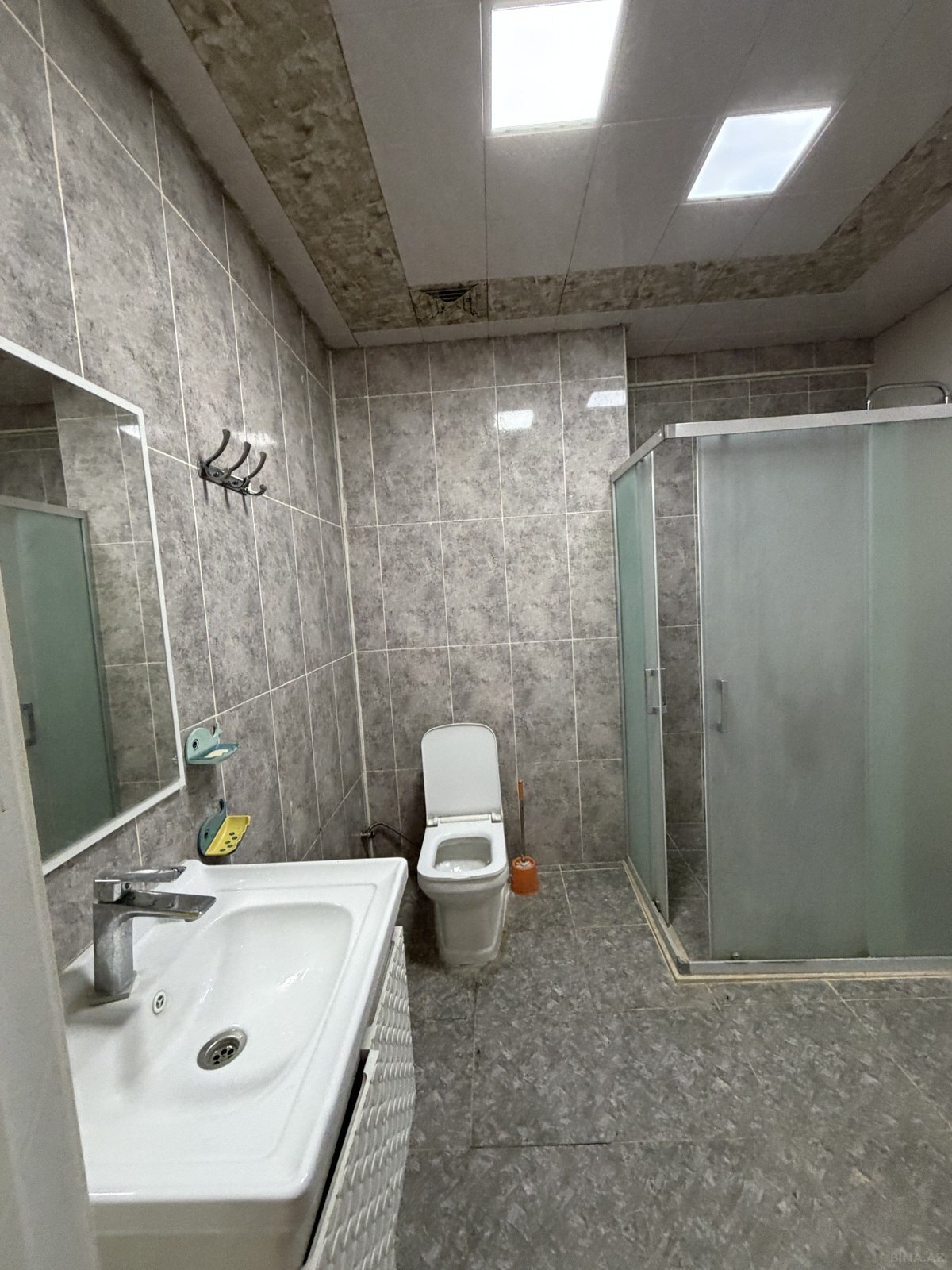 3 otaqlı Yeni tikili, İnşaatçılar m., Bakı