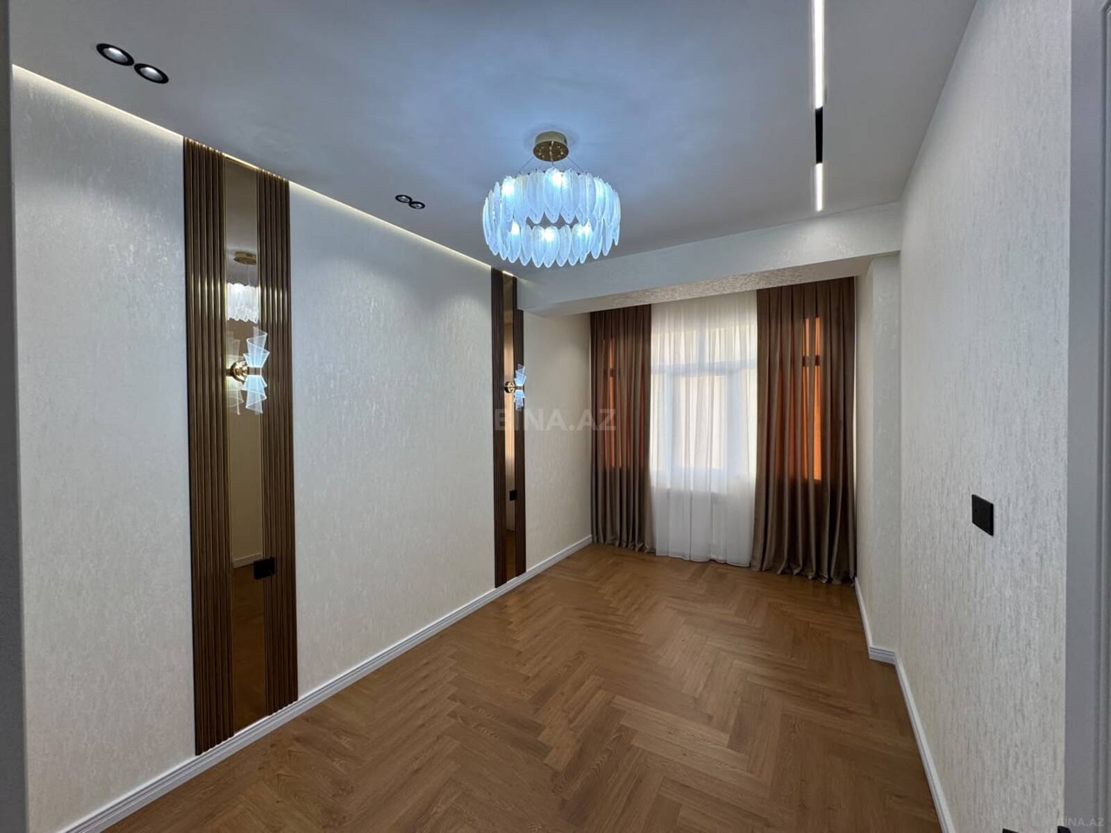3 otaqlı Yeni tikili, Neftçilər m., Bakı