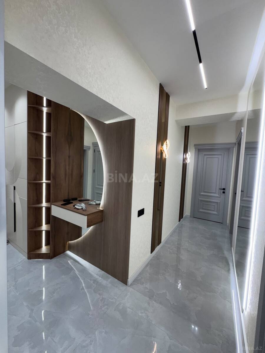 3 otaqlı Yeni tikili, Neftçilər m., Bakı