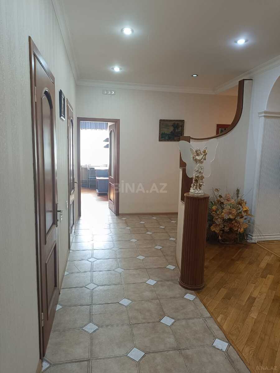 3 otaqlı Yeni tikili, Nizami m., Bakı