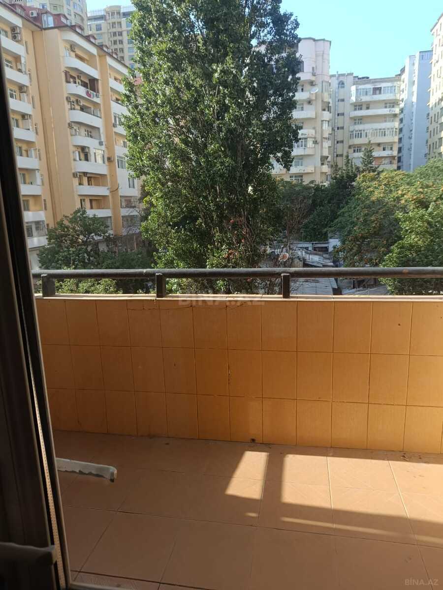 3 otaqlı Yeni tikili, Nizami m., Bakı