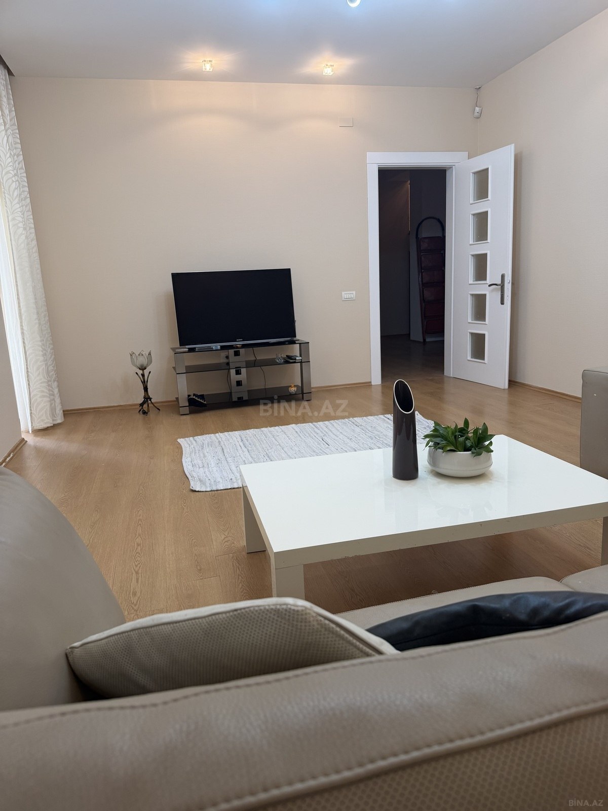 3 otaqlı Yeni tikili, 8 Noyabr m., Bakı