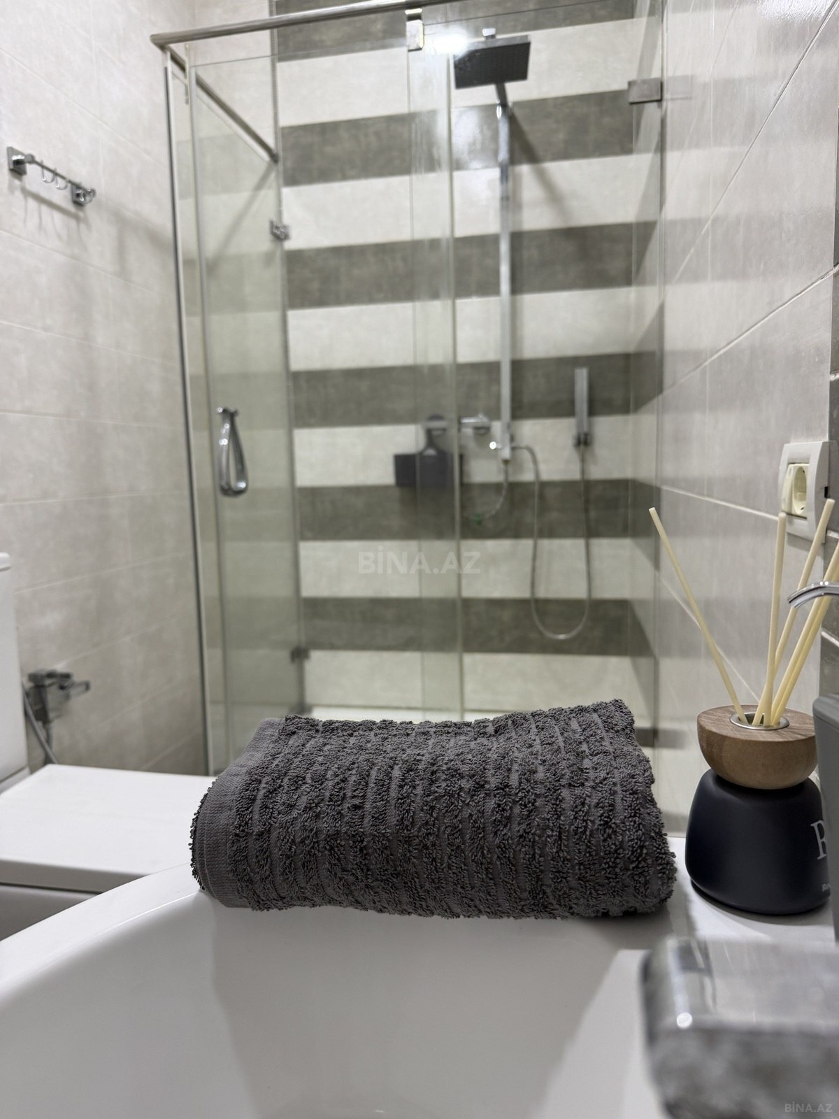 3 otaqlı Yeni tikili, 8 Noyabr m., Bakı