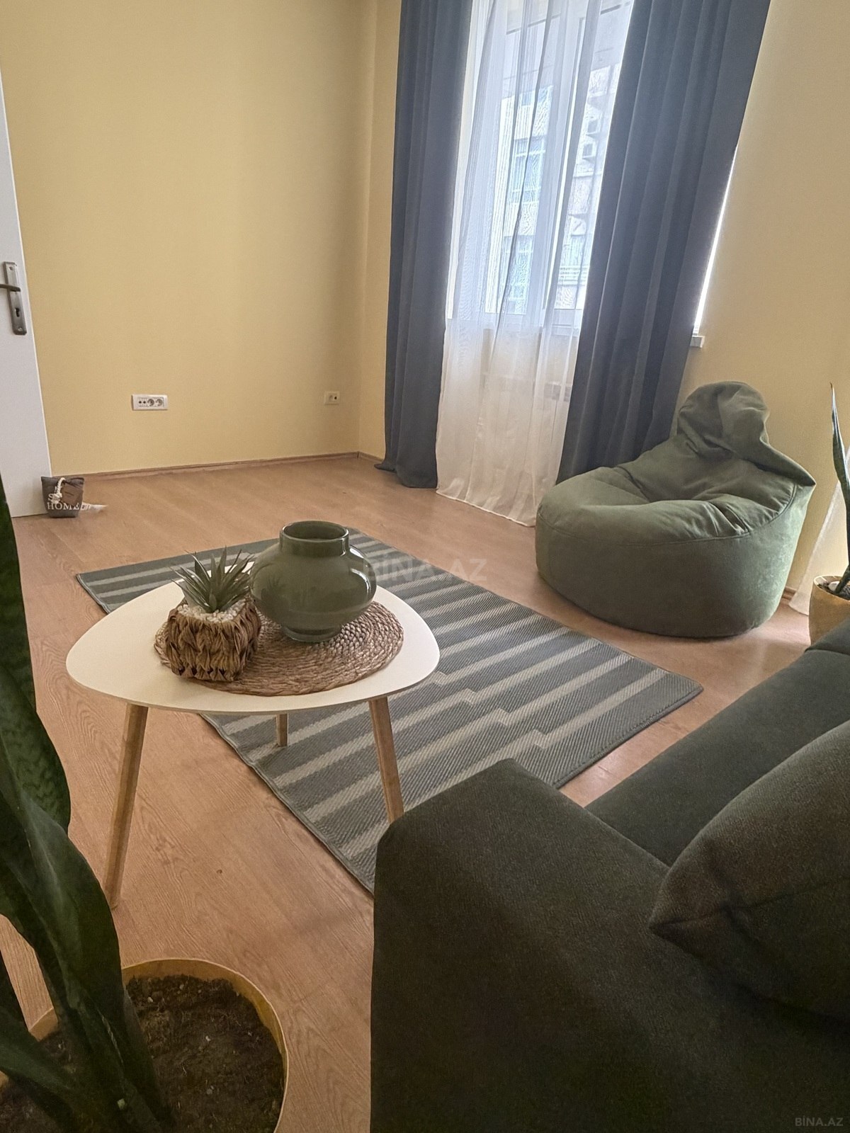 3 otaqlı Yeni tikili, 8 Noyabr m., Bakı