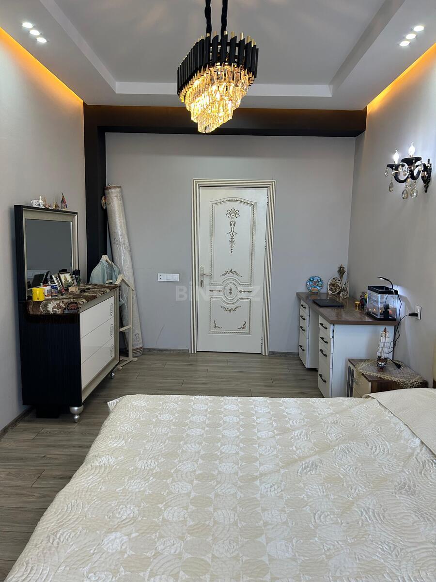 4 otaqlı Yeni tikili, Şah İsmayıl Xətai m., Bakı