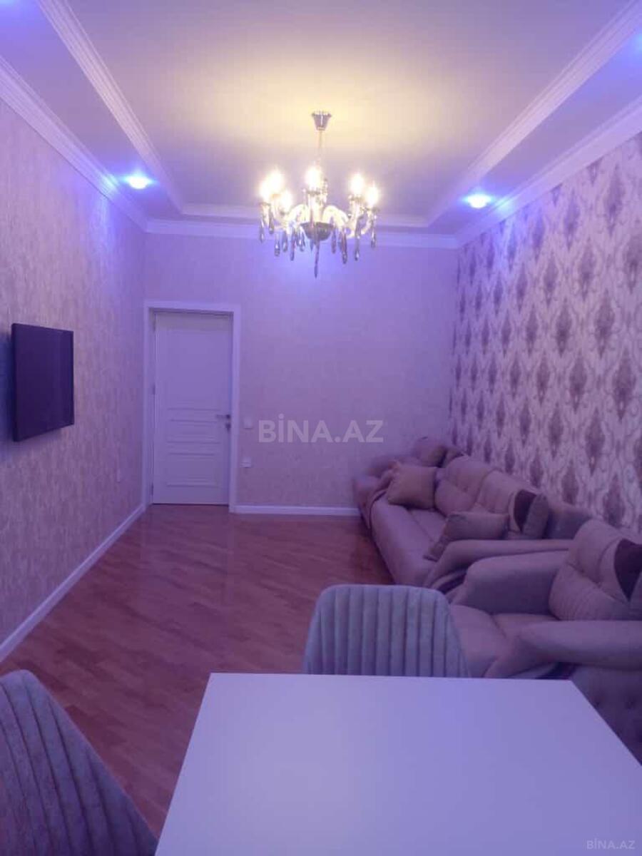 2 otaqlı Yeni tikili, 8-ci mikrorayon q., Bakı