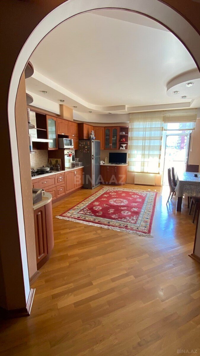 4 otaqlı Yeni tikili, 28 May m., Bakı