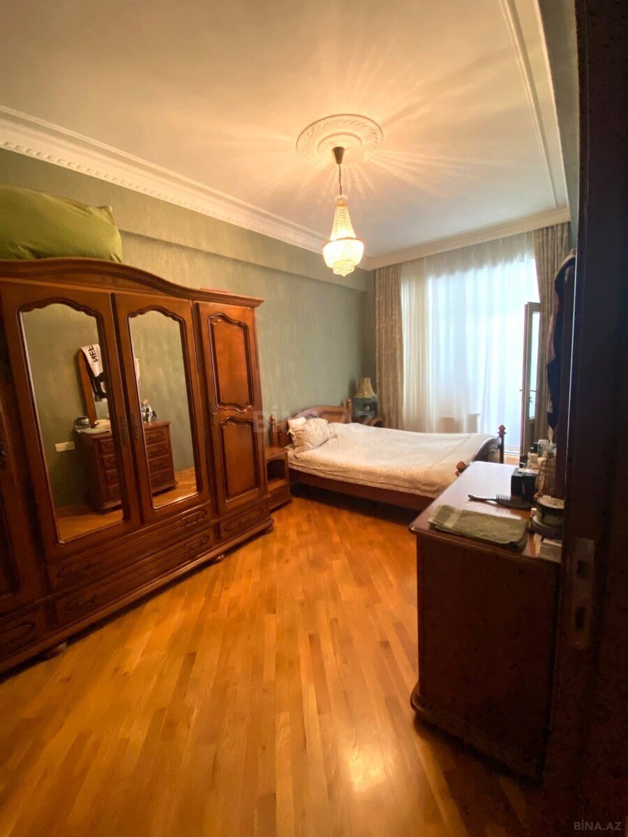 4 otaqlı Yeni tikili, 28 May m., Bakı