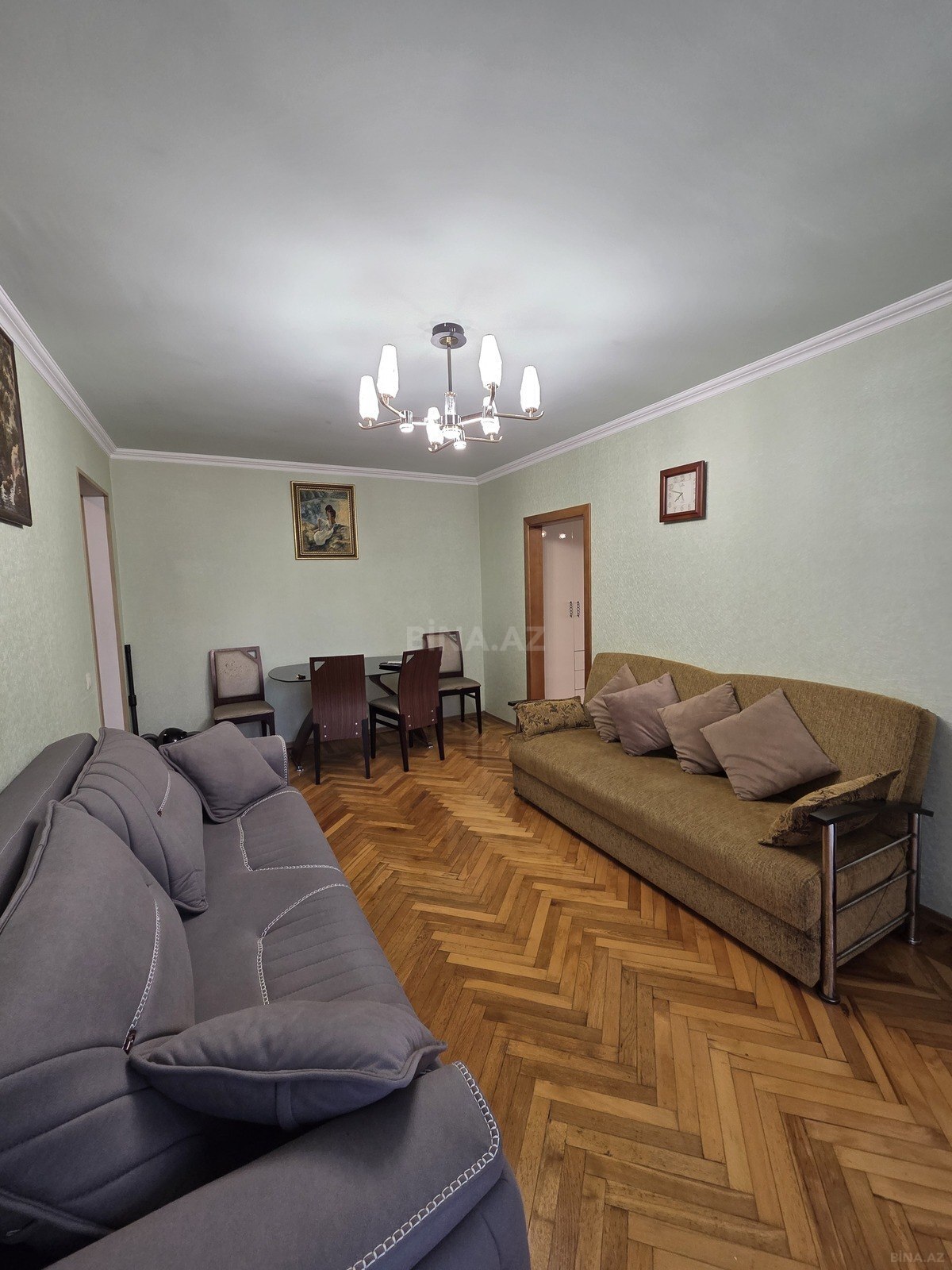 2 otaqlı Köhnə tikili, Elmlər Akademiyası m., Bakı