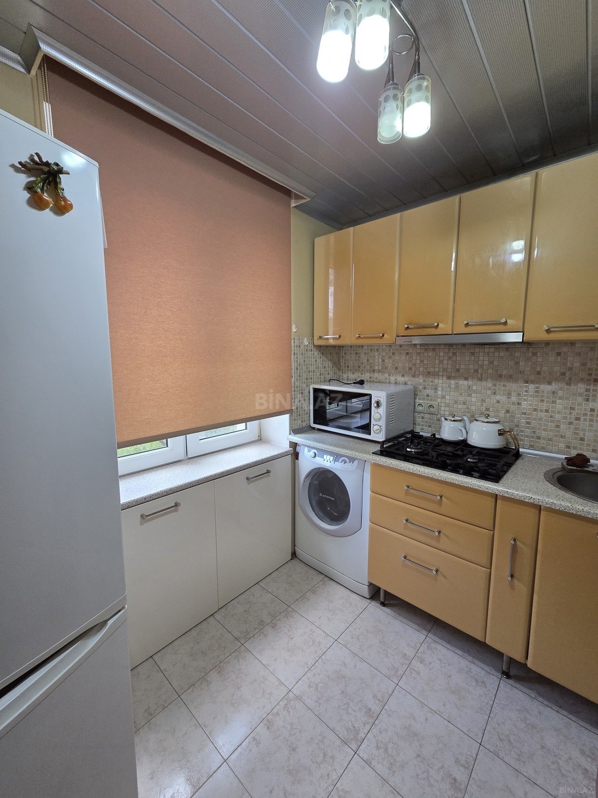 2 otaqlı Köhnə tikili, Elmlər Akademiyası m., Bakı