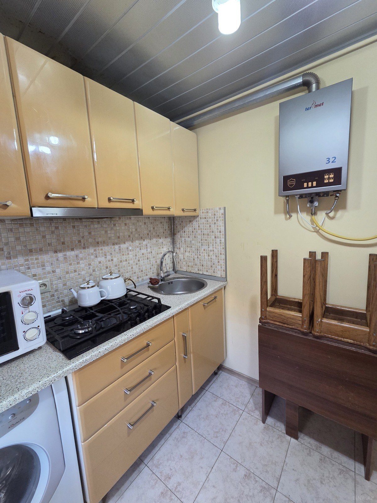 2 otaqlı Köhnə tikili, Elmlər Akademiyası m., Bakı
