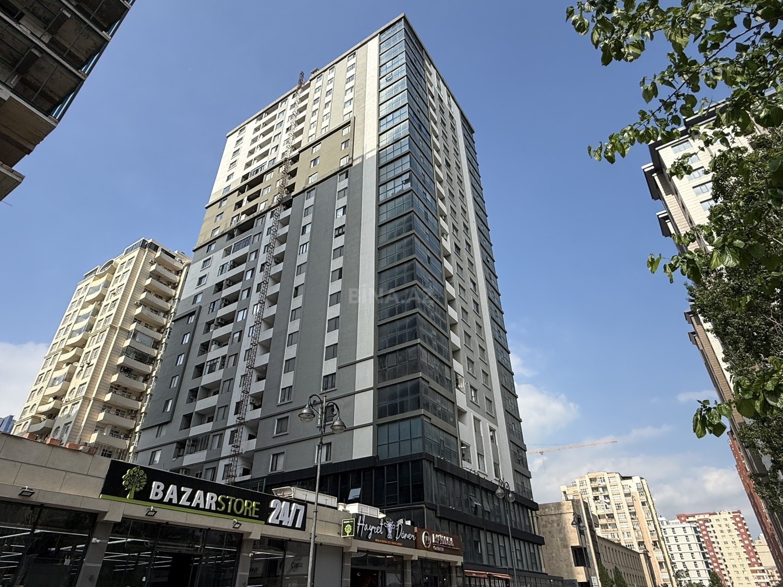 4 otaqlı Yeni tikili, Şah İsmayıl Xətai m., Bakı