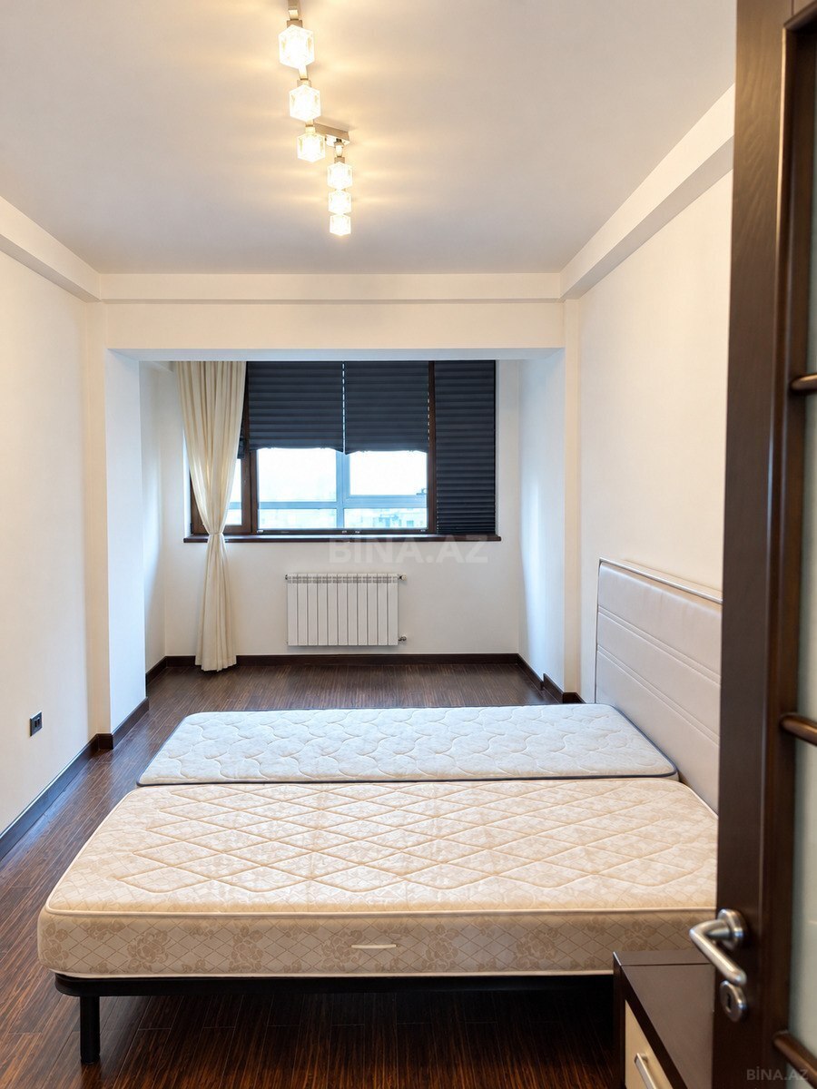 3 otaqlı Yeni tikili, 28 May m., Bakı