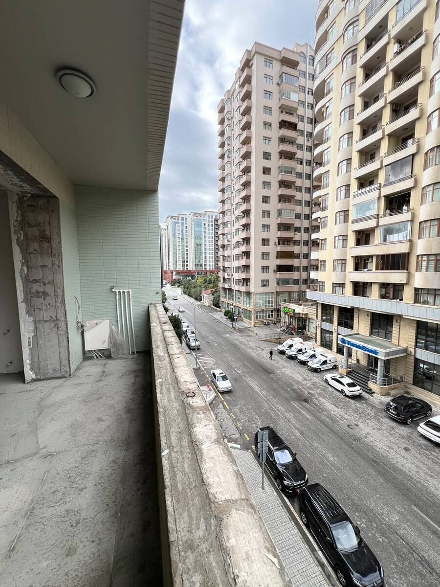 3 otaqlı Yeni tikili, Elmlər Akademiyası m., Bakı