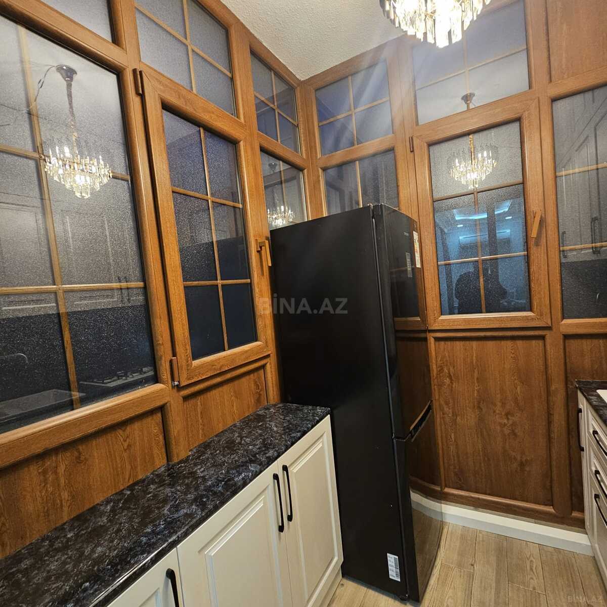 3 otaqlı Yeni tikili, Şah İsmayıl Xətai m., Bakı
