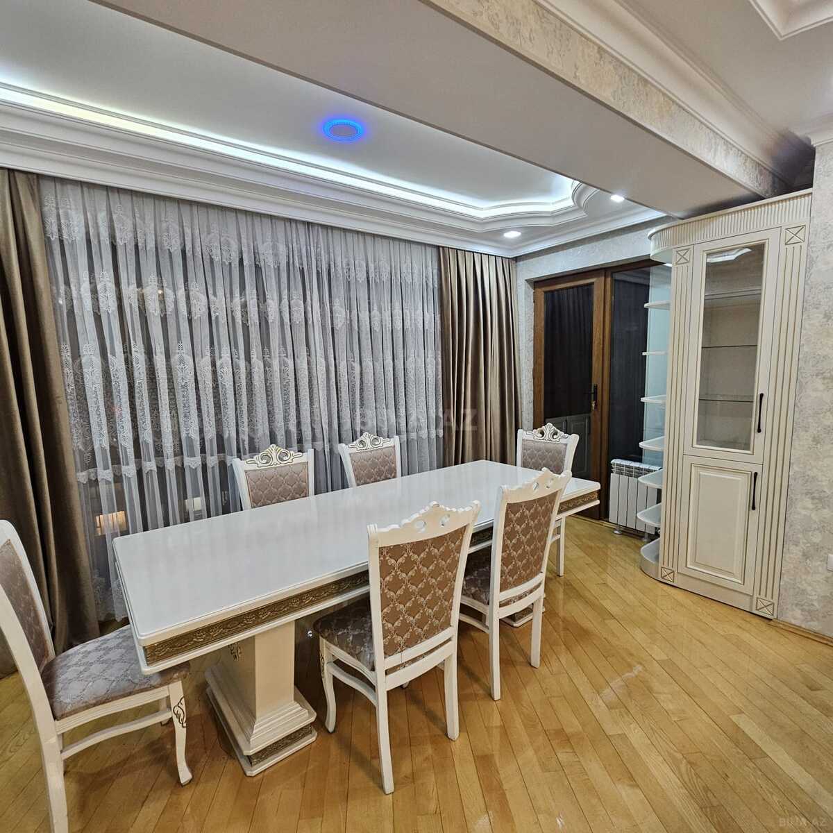 3 otaqlı Yeni tikili, Şah İsmayıl Xətai m., Bakı