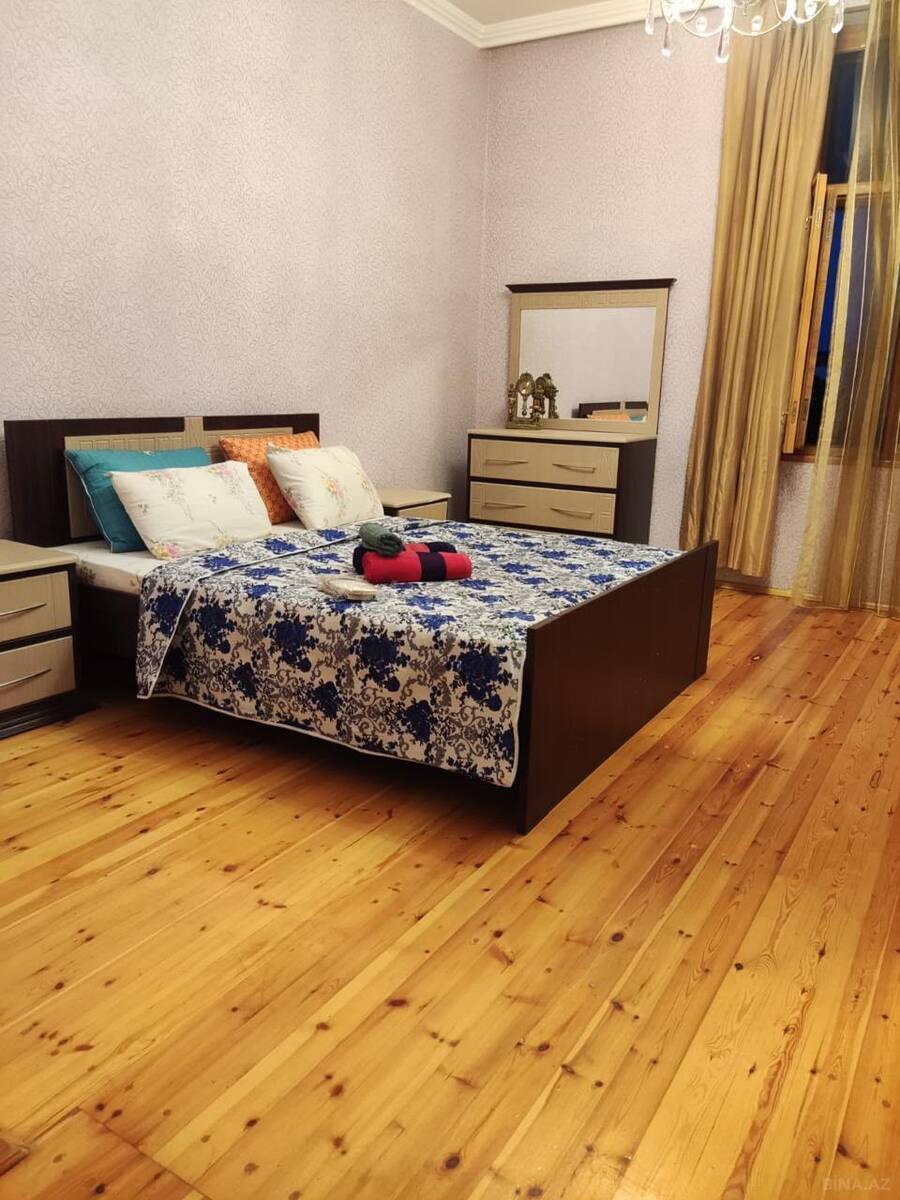 2 otaqlı Köhnə tikili, 28 May m., Bakı