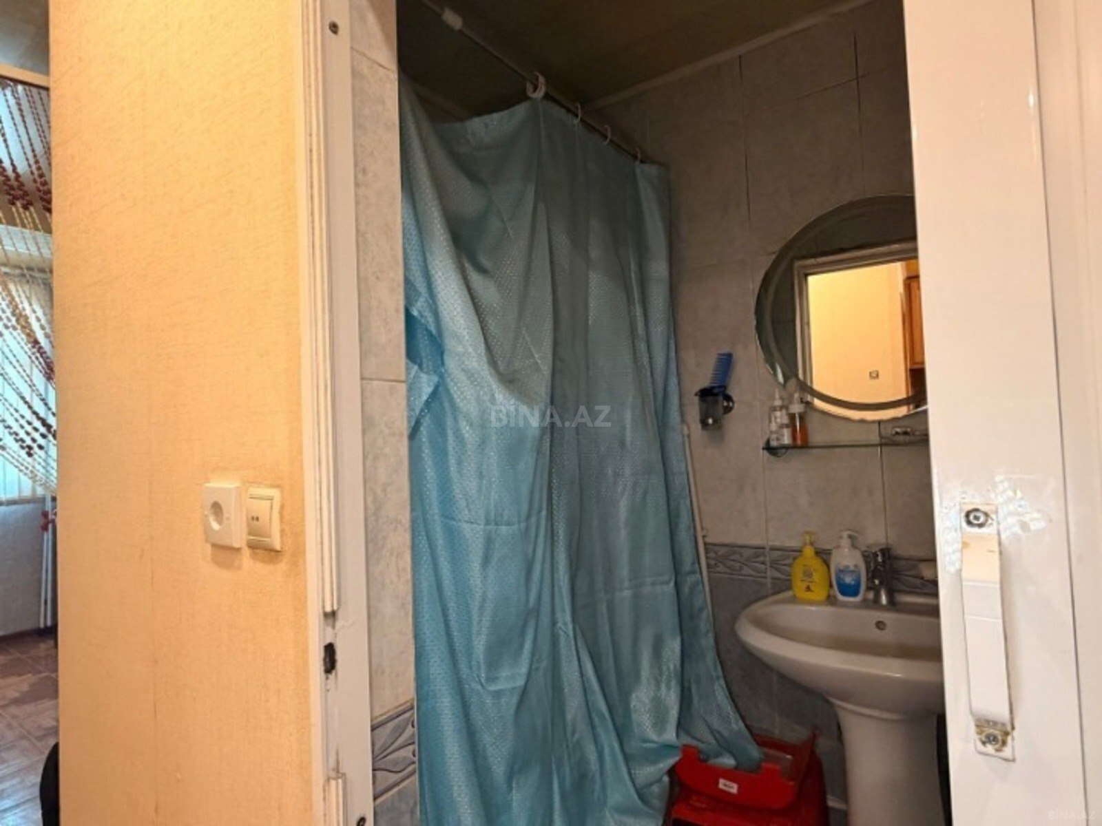 2 otaqlı Köhnə tikili, İnşaatçılar m., Bakı