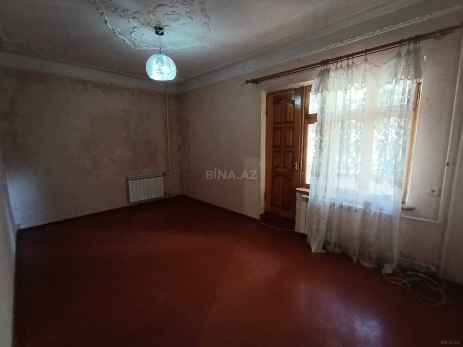 3 otaqlı Köhnə tikili, Neftçilər m., Bakı