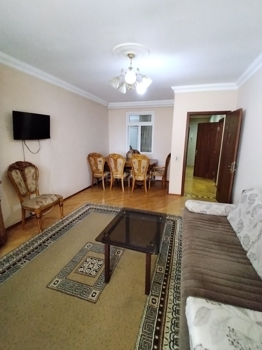 3 otaqlı Yeni tikili, Bakıxanov q., Bakı