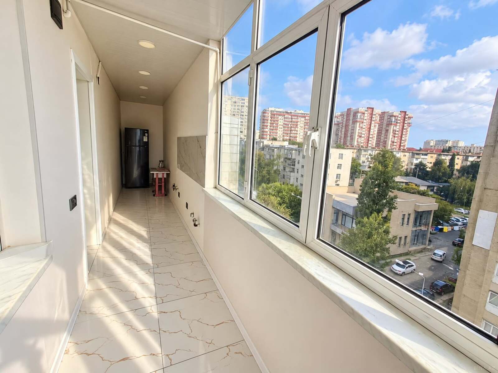 3 otaqlı Köhnə tikili, Neftçilər m., Bakı