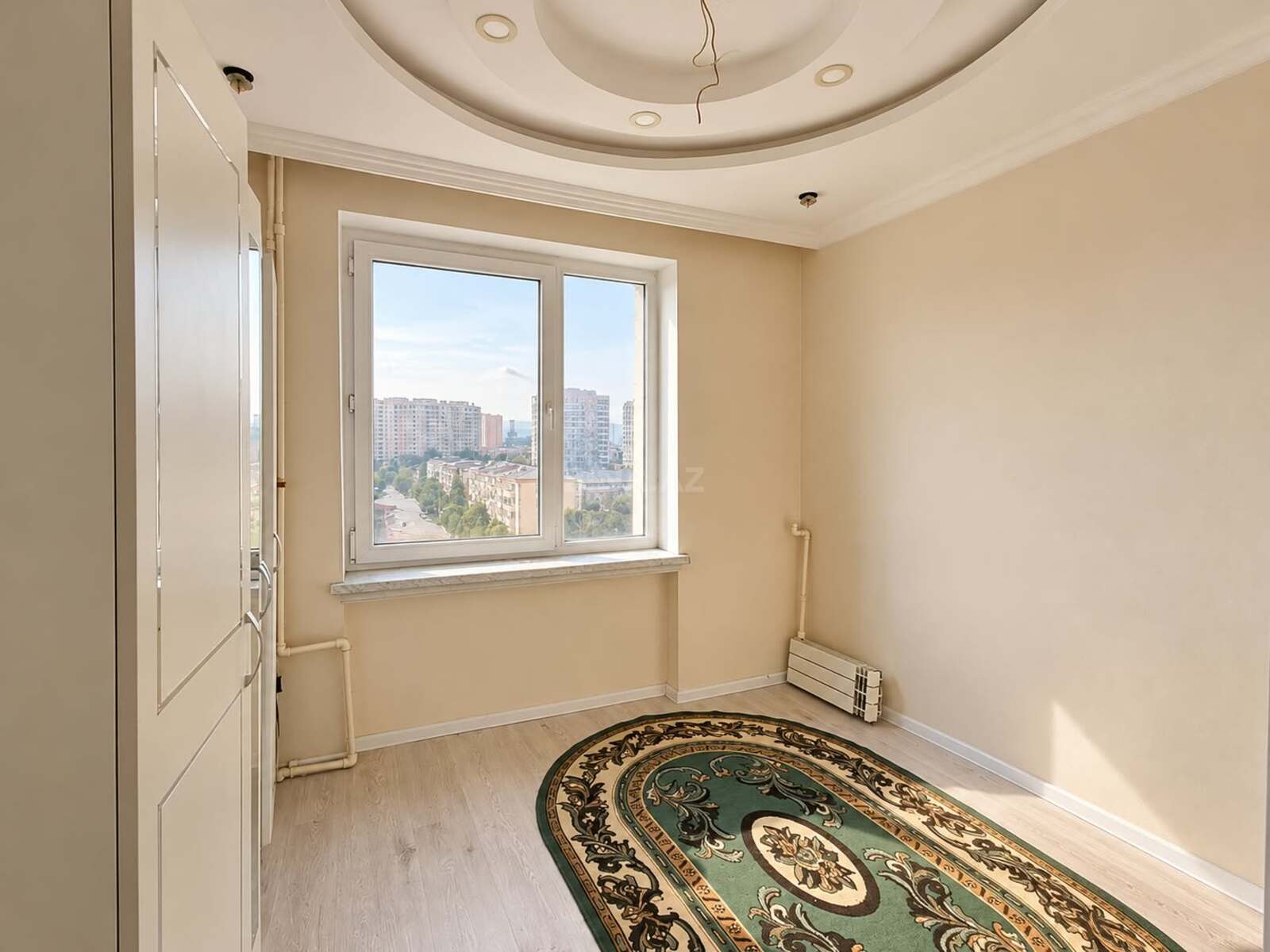 3 otaqlı Köhnə tikili, Neftçilər m., Bakı