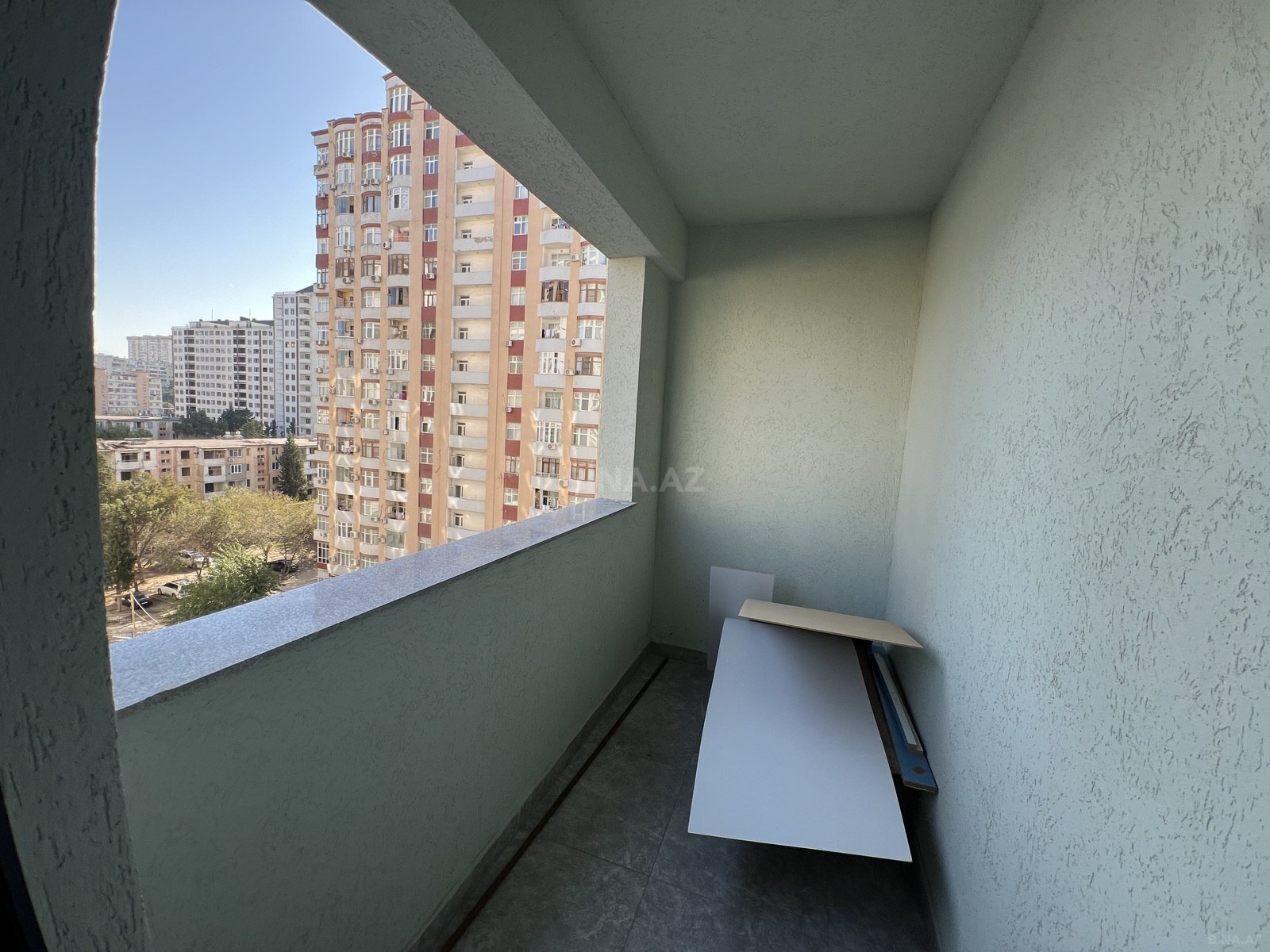 3 otaqlı Yeni tikili, Neftçilər m., Bakı