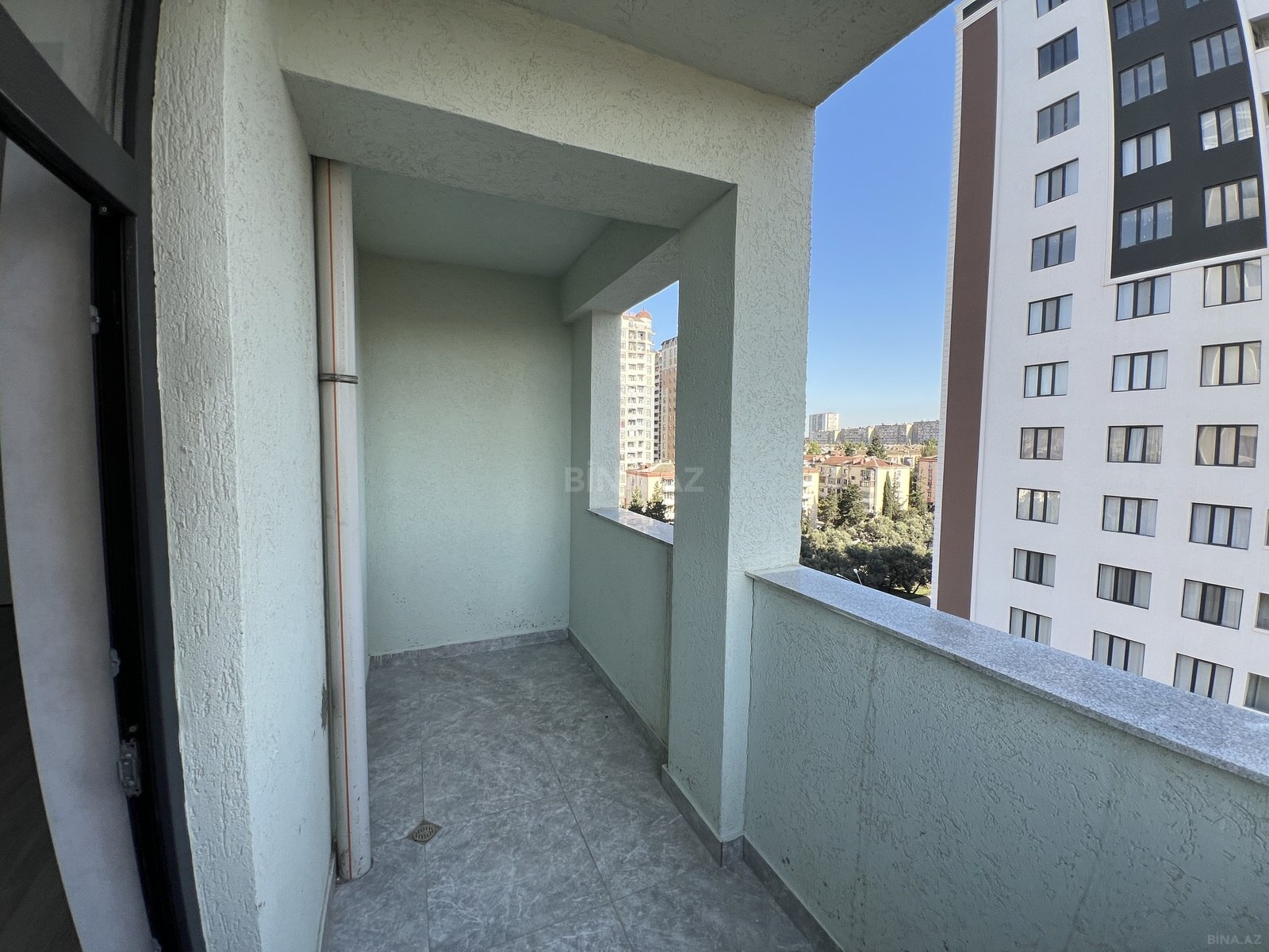 3 otaqlı Yeni tikili, Neftçilər m., Bakı