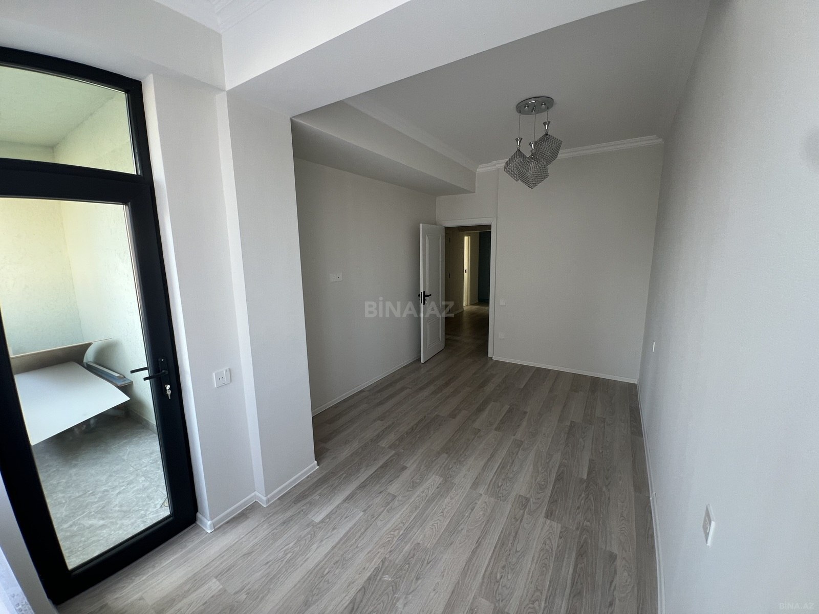 3 otaqlı Yeni tikili, Neftçilər m., Bakı