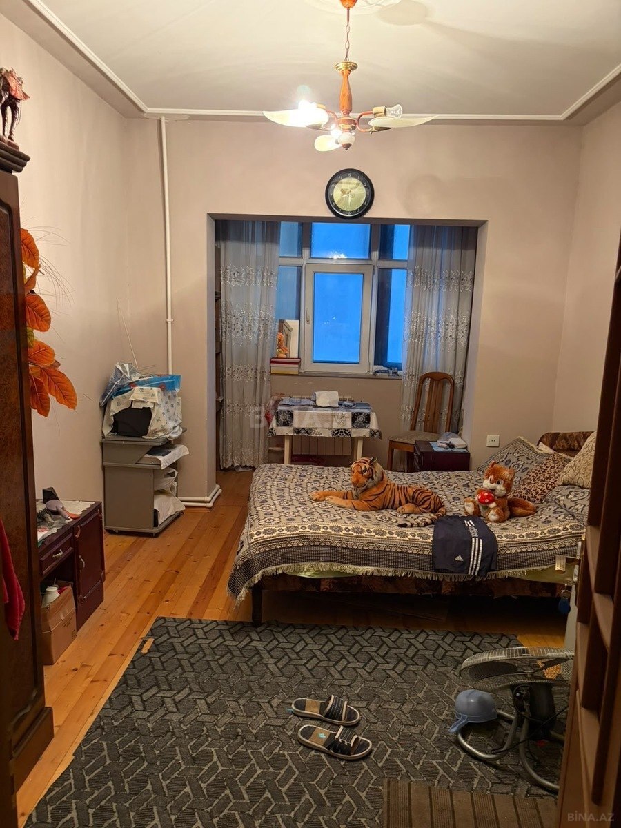 2 otaqlı Köhnə tikili, Azadlıq Prospekti m., Bakı