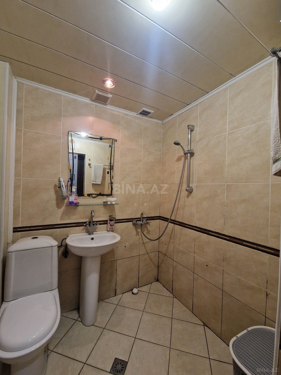 2 otaqlı Köhnə tikili, İnşaatçılar m., Bakı