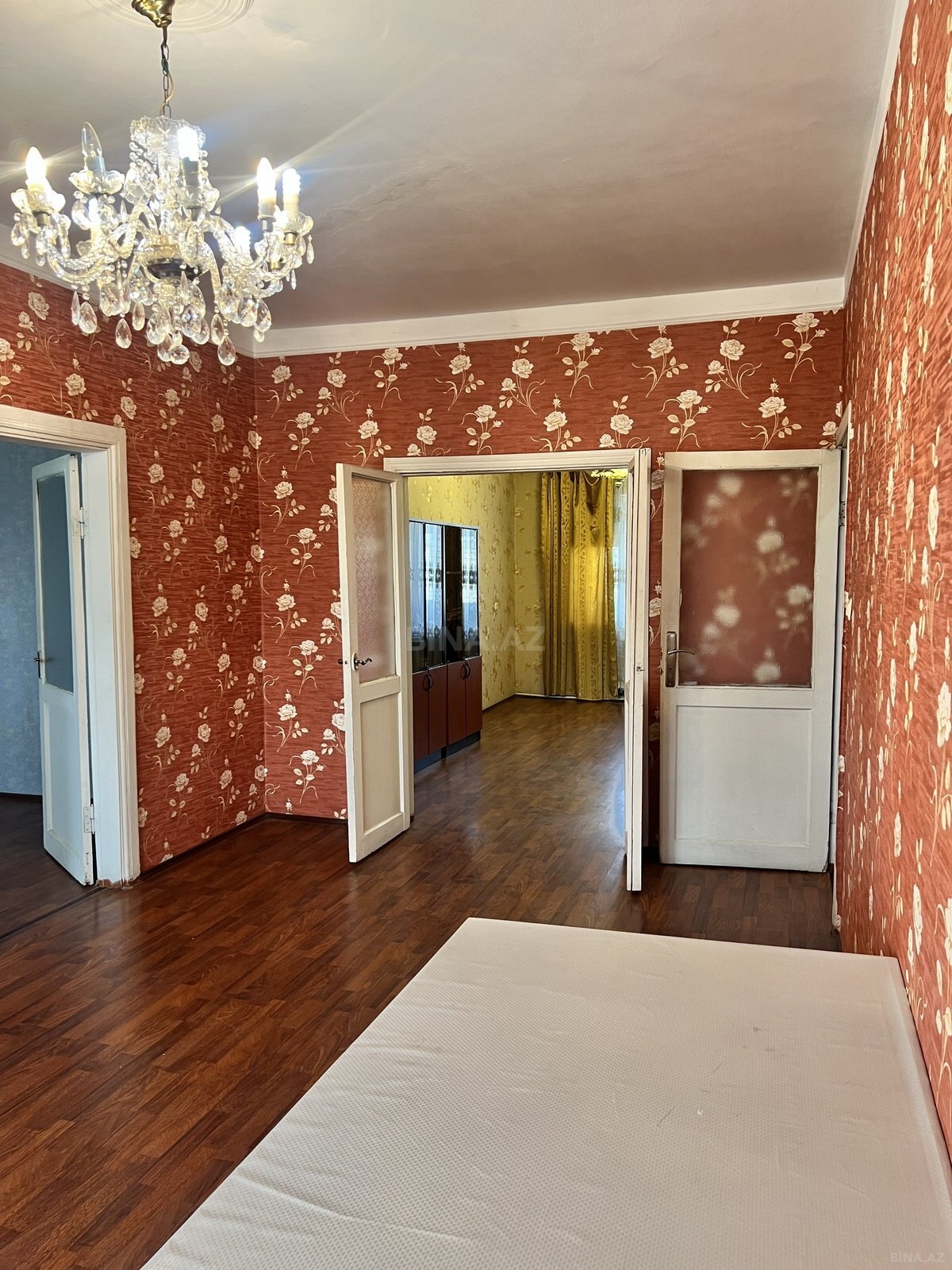 5 otaqlı Köhnə tikili, Binəqədi q., Bakı