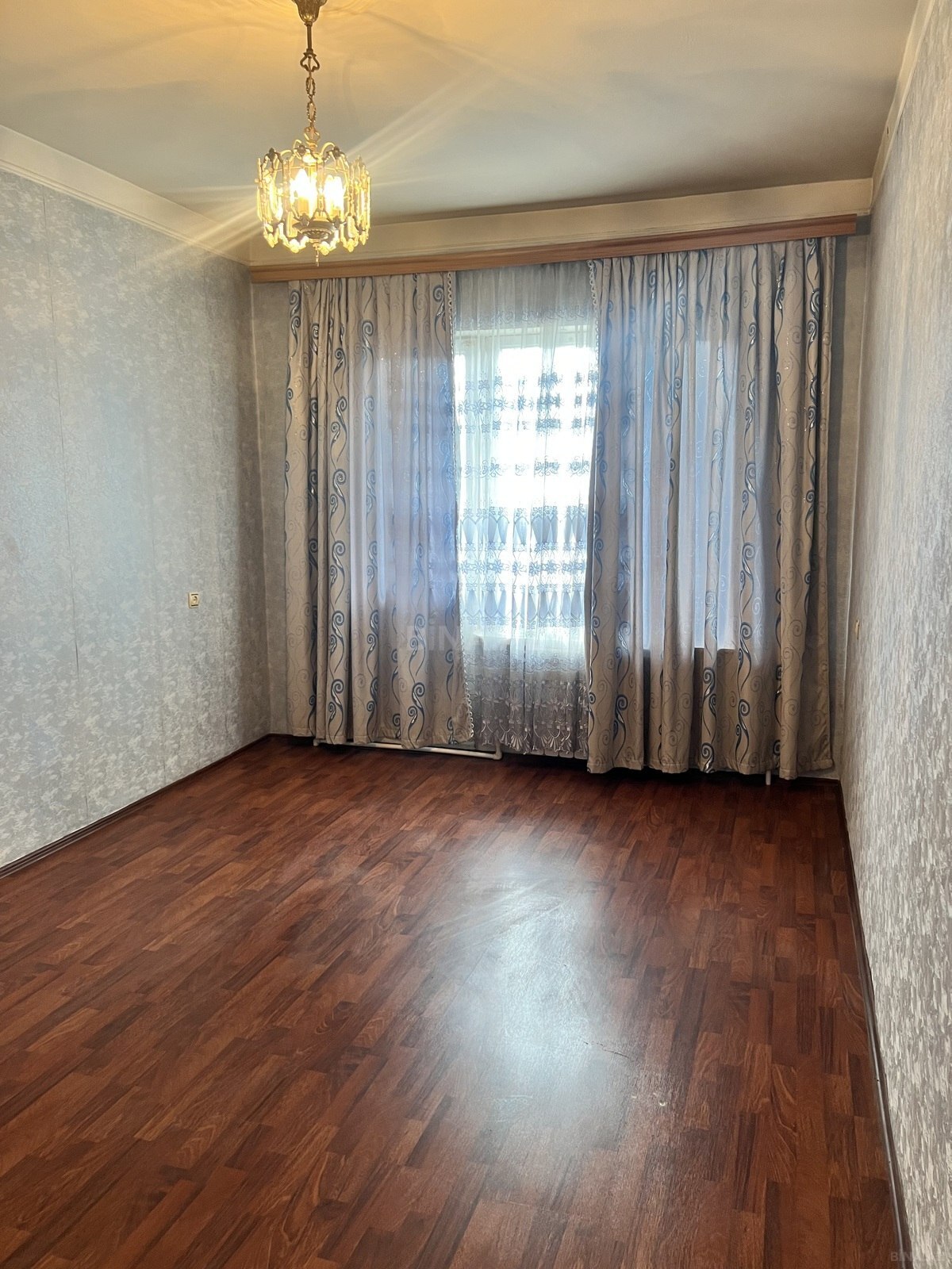 5 otaqlı Köhnə tikili, Binəqədi q., Bakı
