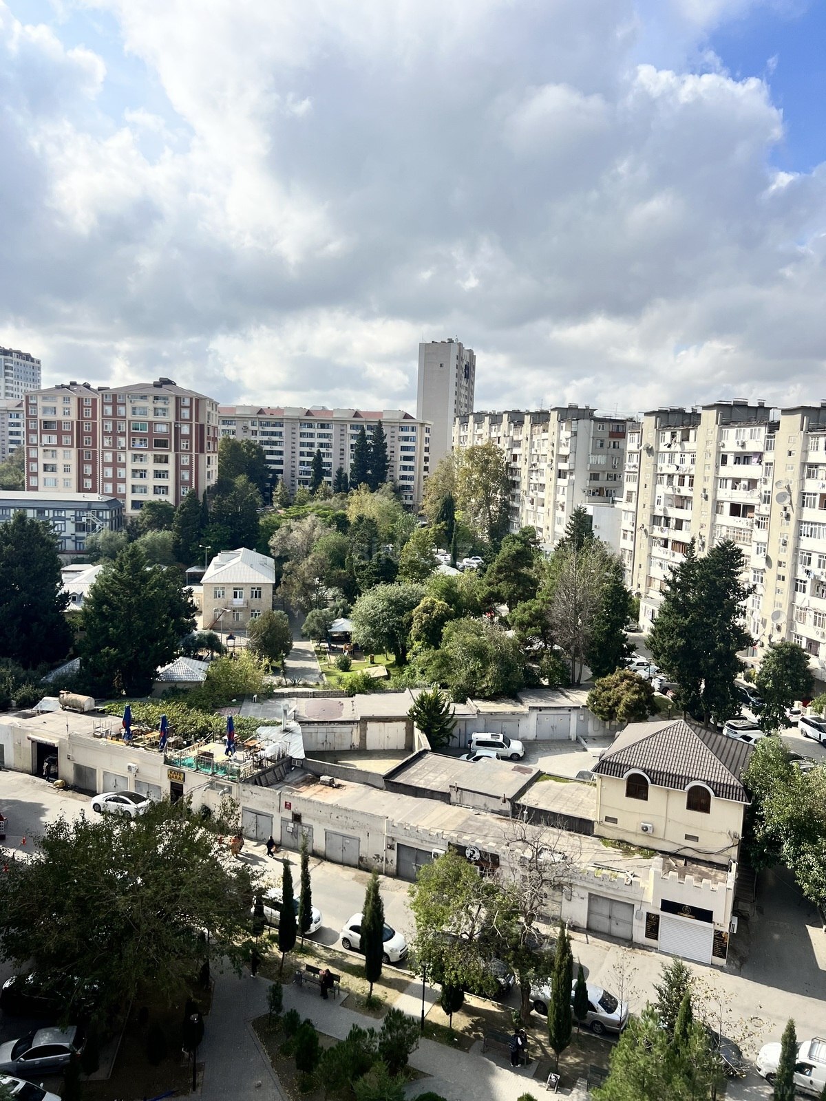 5 otaqlı Köhnə tikili, Binəqədi q., Bakı