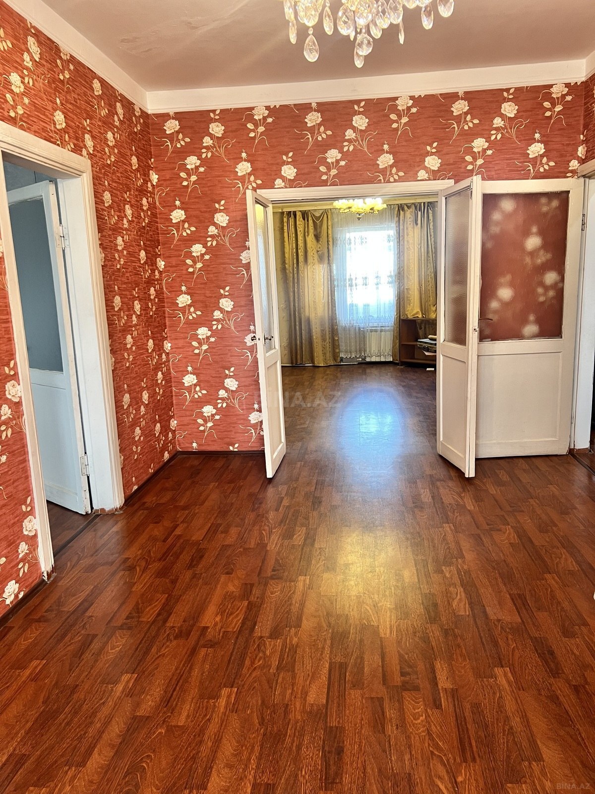 5 otaqlı Köhnə tikili, Binəqədi q., Bakı