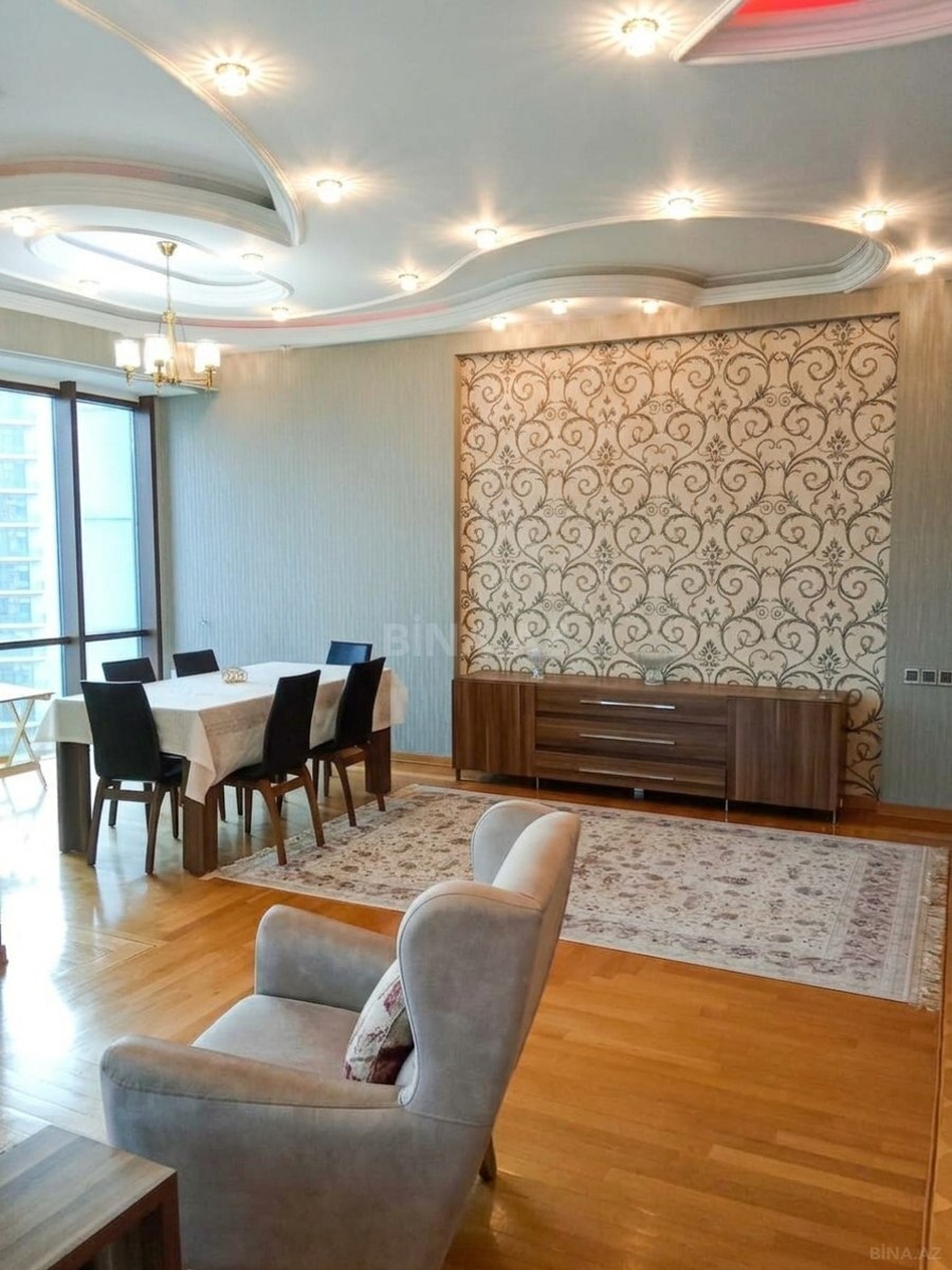 4 otaqlı Yeni tikili, 28 May m., Bakı
