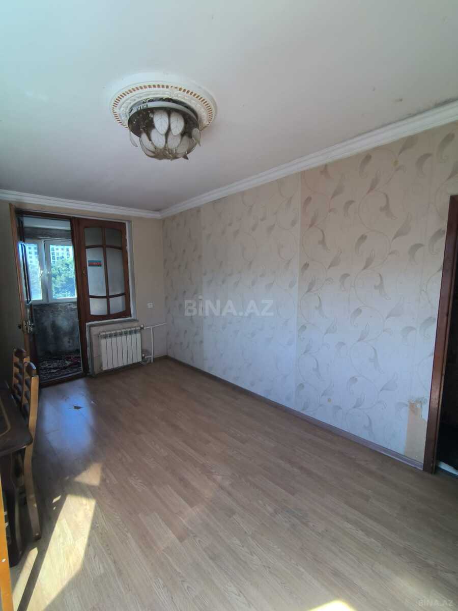 2 otaqlı Köhnə tikili, Neftçilər m., Bakı