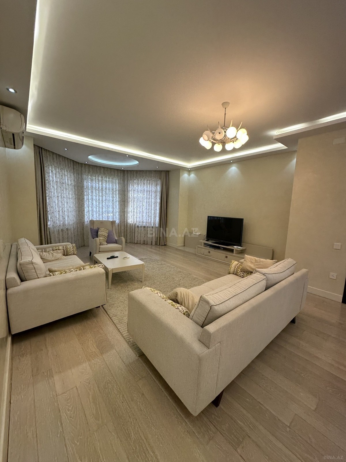 5 otaqlı Həyət evi/Bağ evi, Neftçilər m., Bakı
