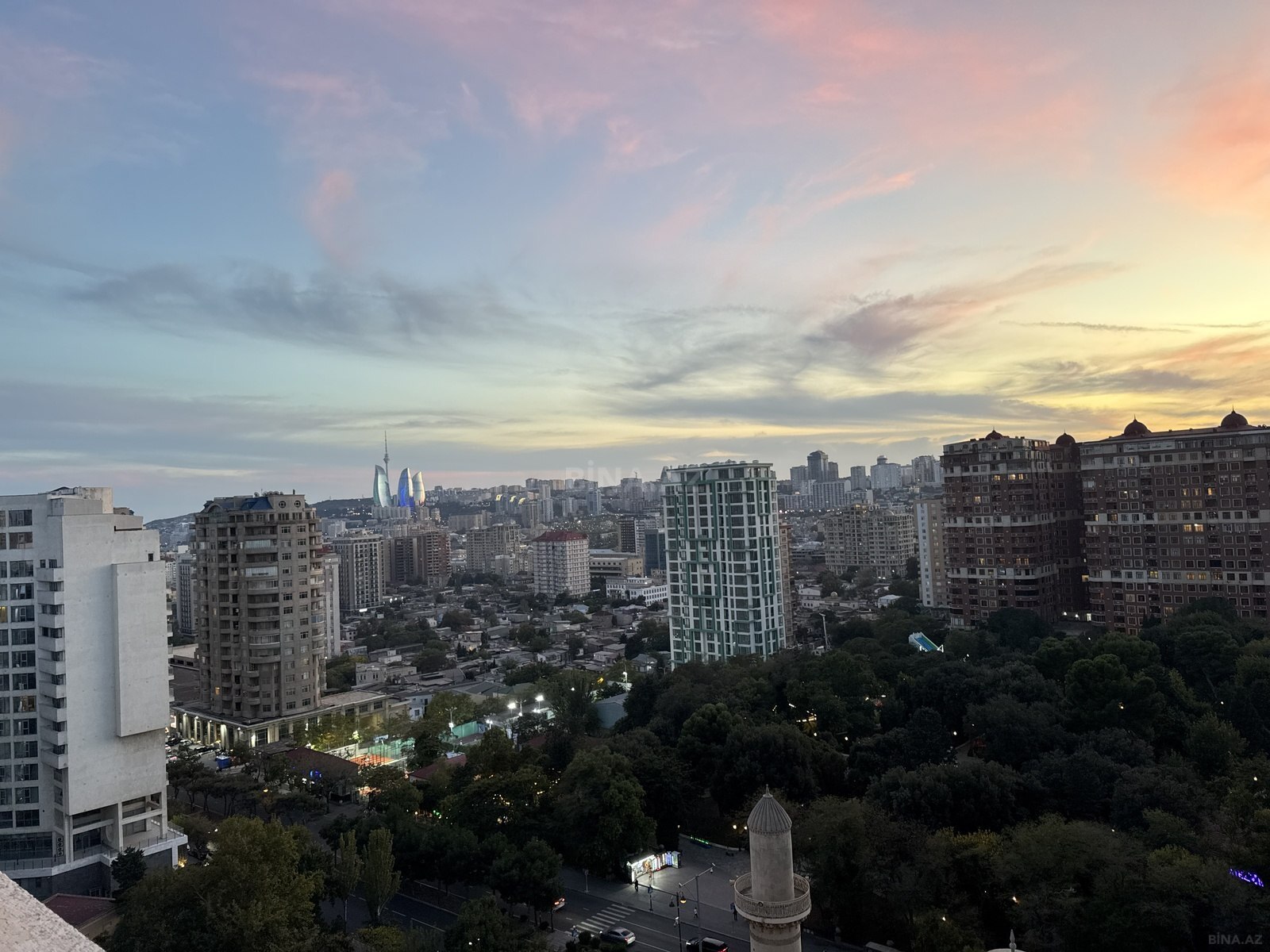 3 otaqlı Yeni tikili, 28 May m., Bakı