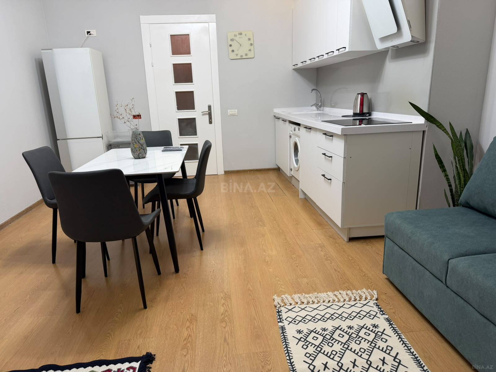 3 otaqlı Yeni tikili, 8 Noyabr m., Bakı