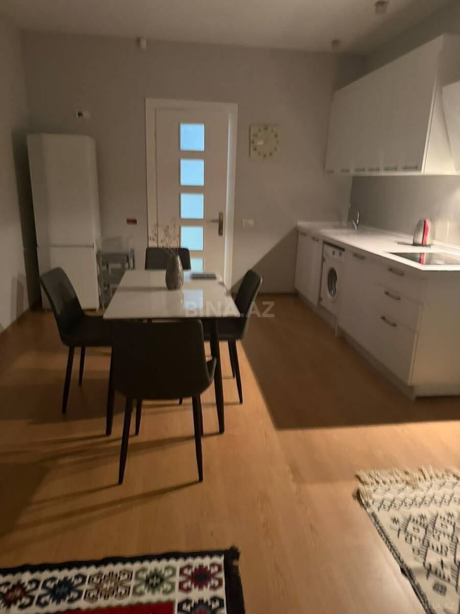 3 otaqlı Yeni tikili, 8 Noyabr m., Bakı