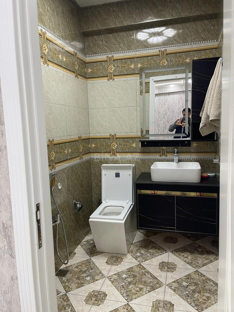 3 otaqlı Yeni tikili, İnşaatçılar m., Bakı